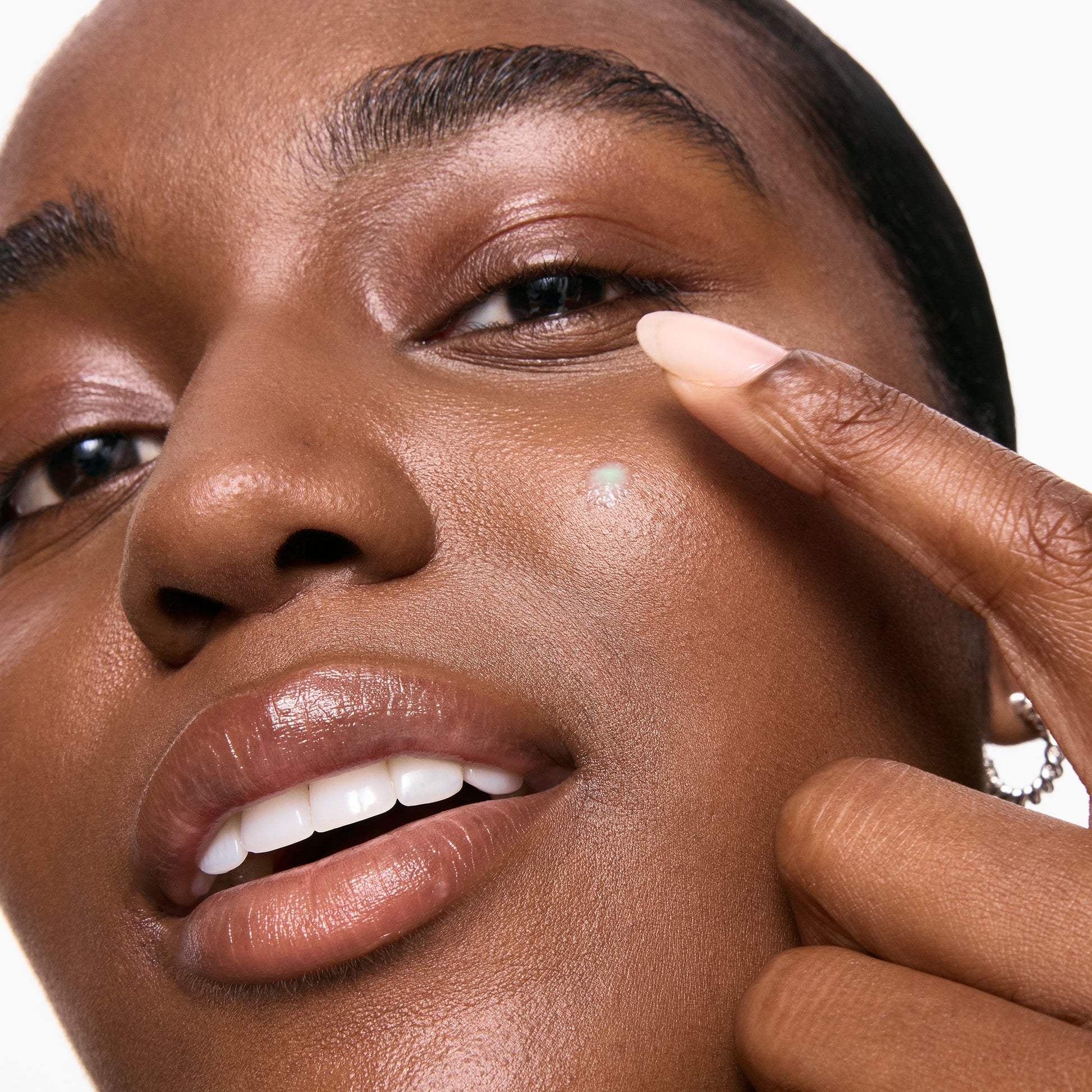succinic-acid-acne-treatment-y1 SuccinicAcidTreatment_ModelGoopMacro_2000x2000_e7ad5946-f3be-4df1-af81-44a1aca395ef.jpg